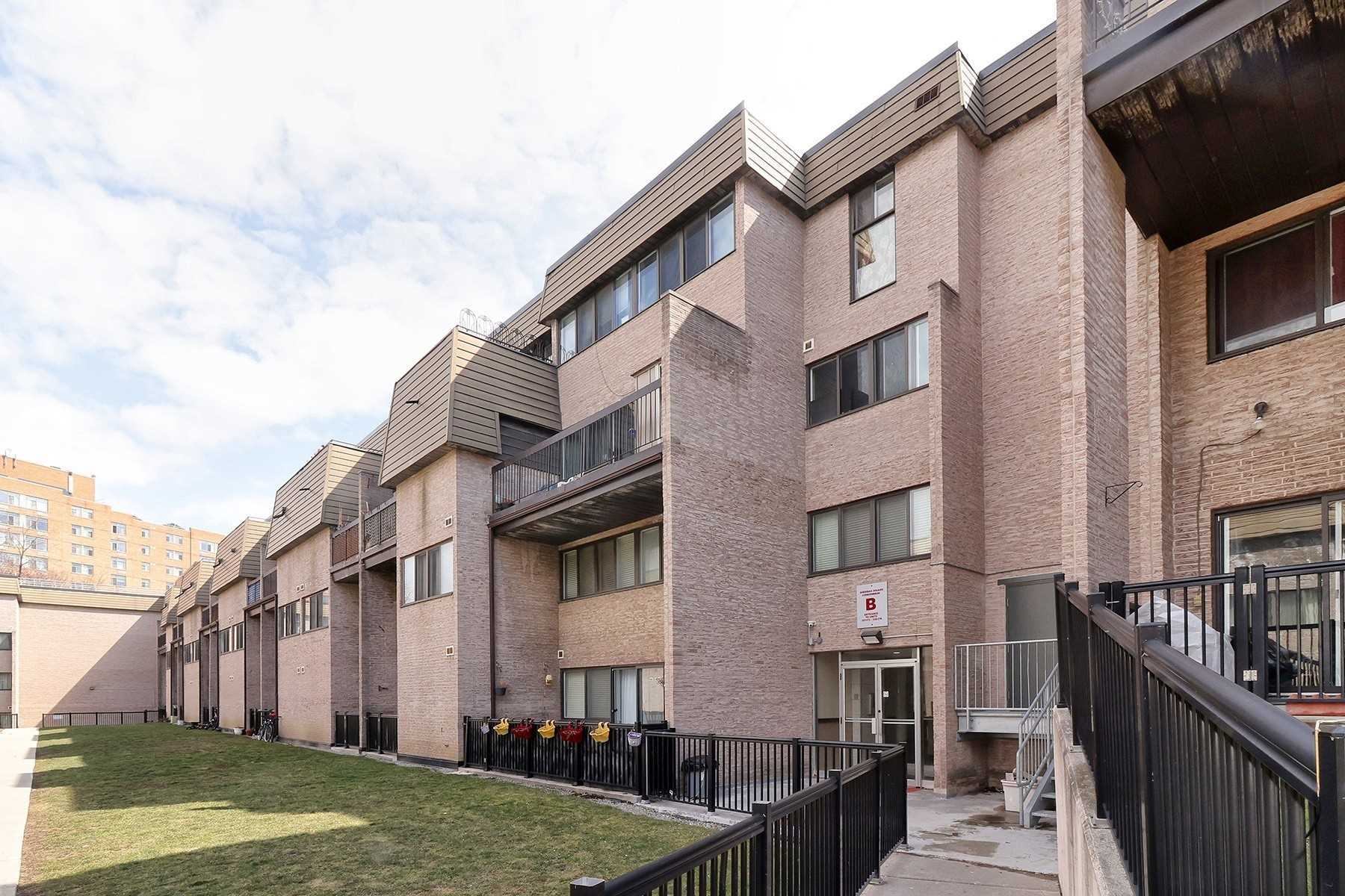 2095 Roche Crt, #242