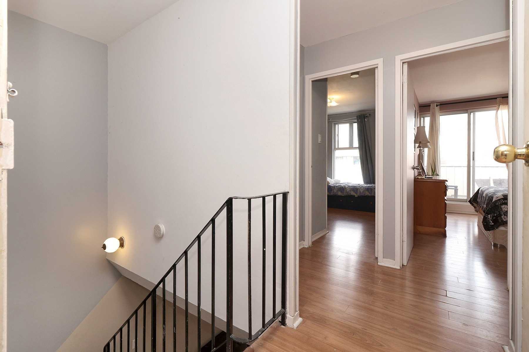 2095 Roche Crt, #242