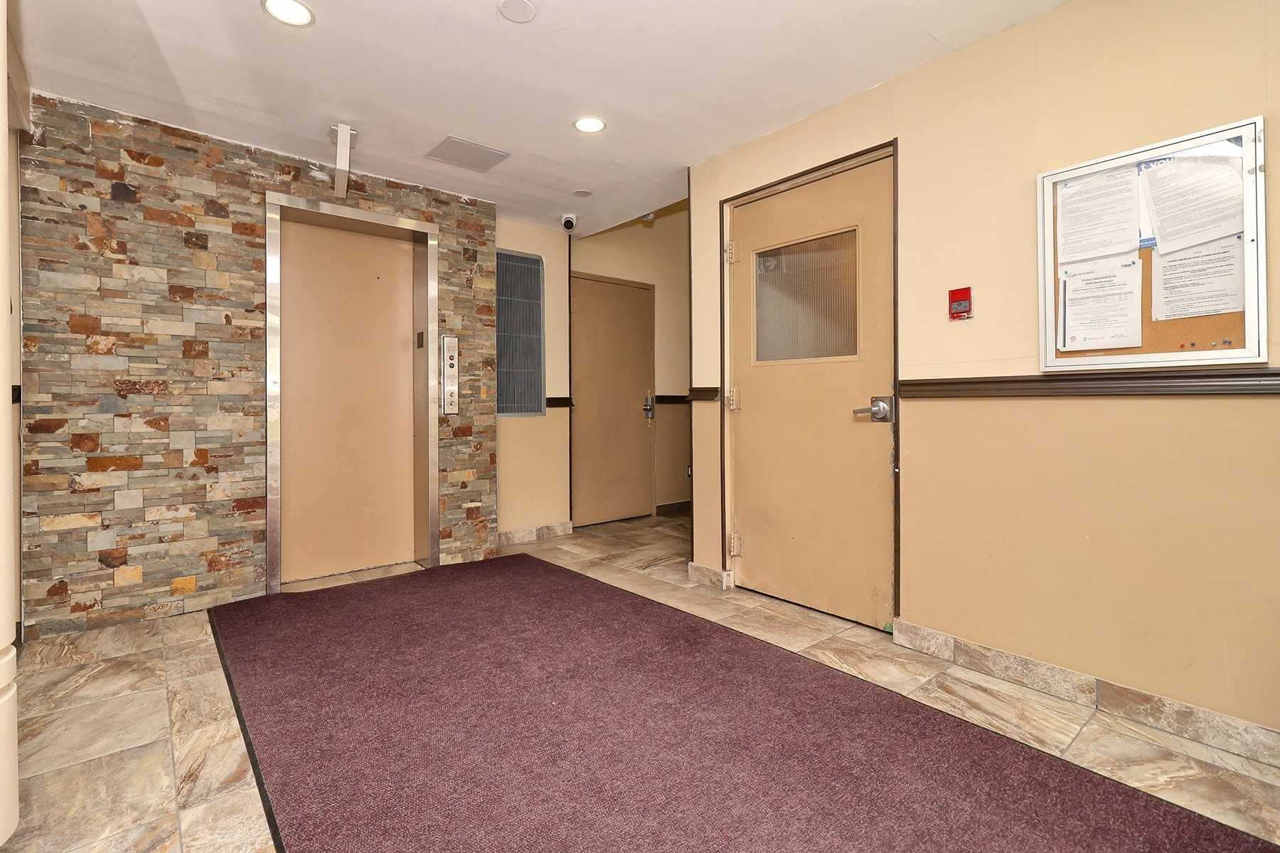2095 Roche Crt, #242