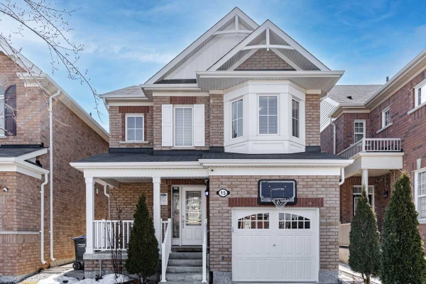 15 Bannister Cres, Brampton