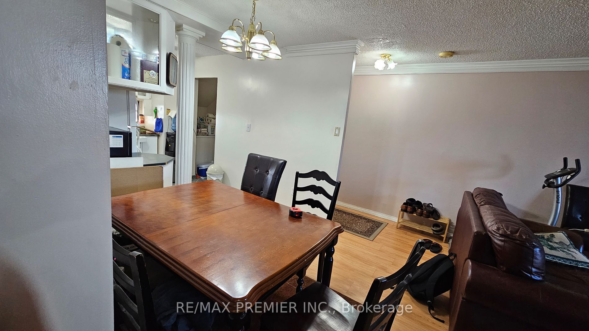 4673 Jane St, #904
