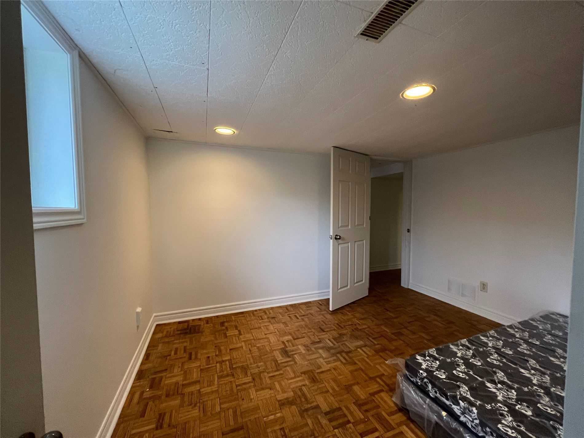 Listing W5996813 - Large Photo # 14