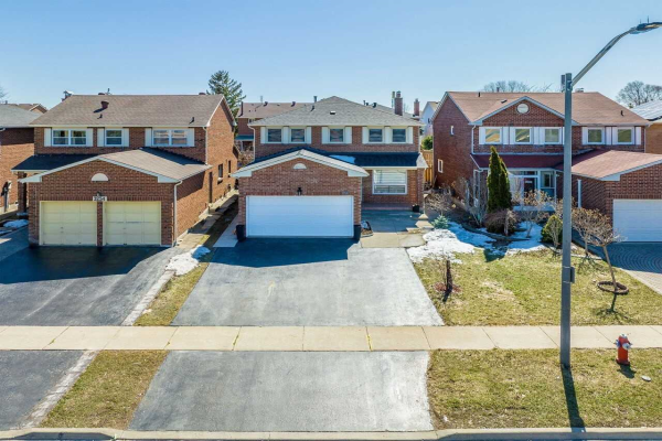3256 Colonial Dr, Mississauga