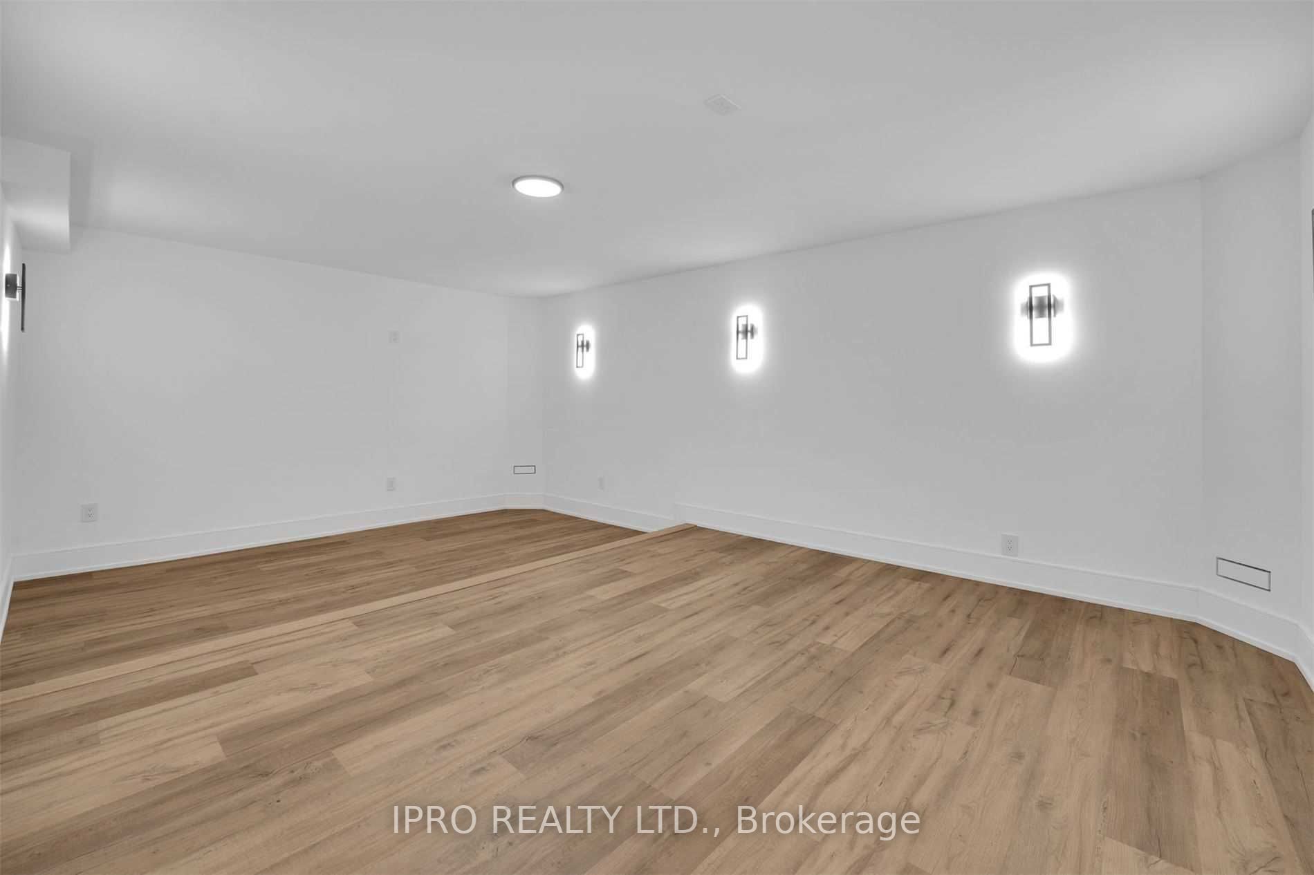 Listing W5997257 - Large Photo # 36