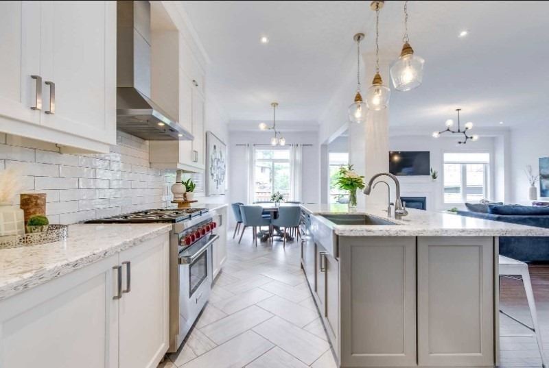 121 Waterview Common