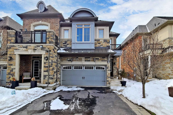 2476 Thornfield Common, Oakville