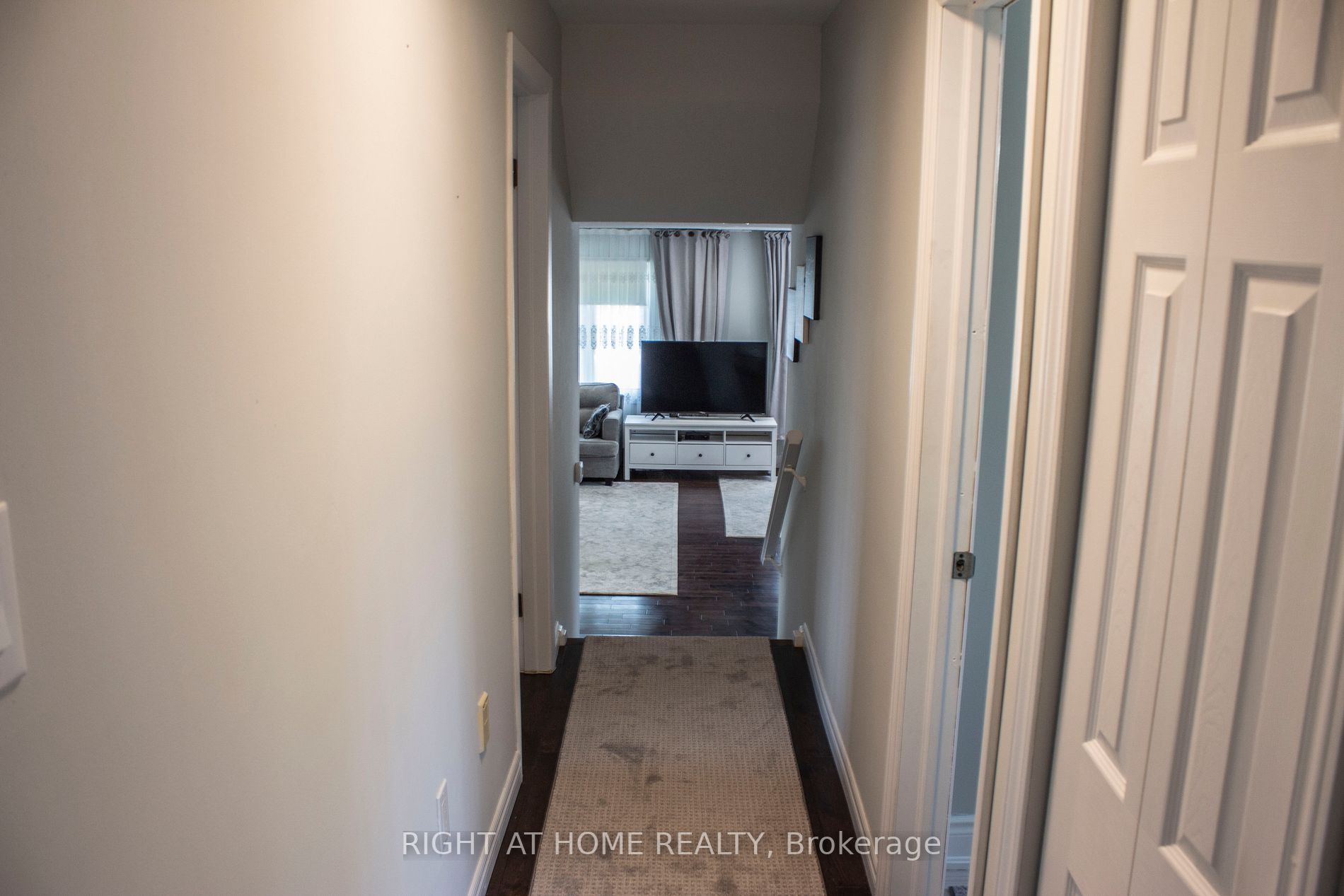 Listing W5997556 - Large Photo # 28