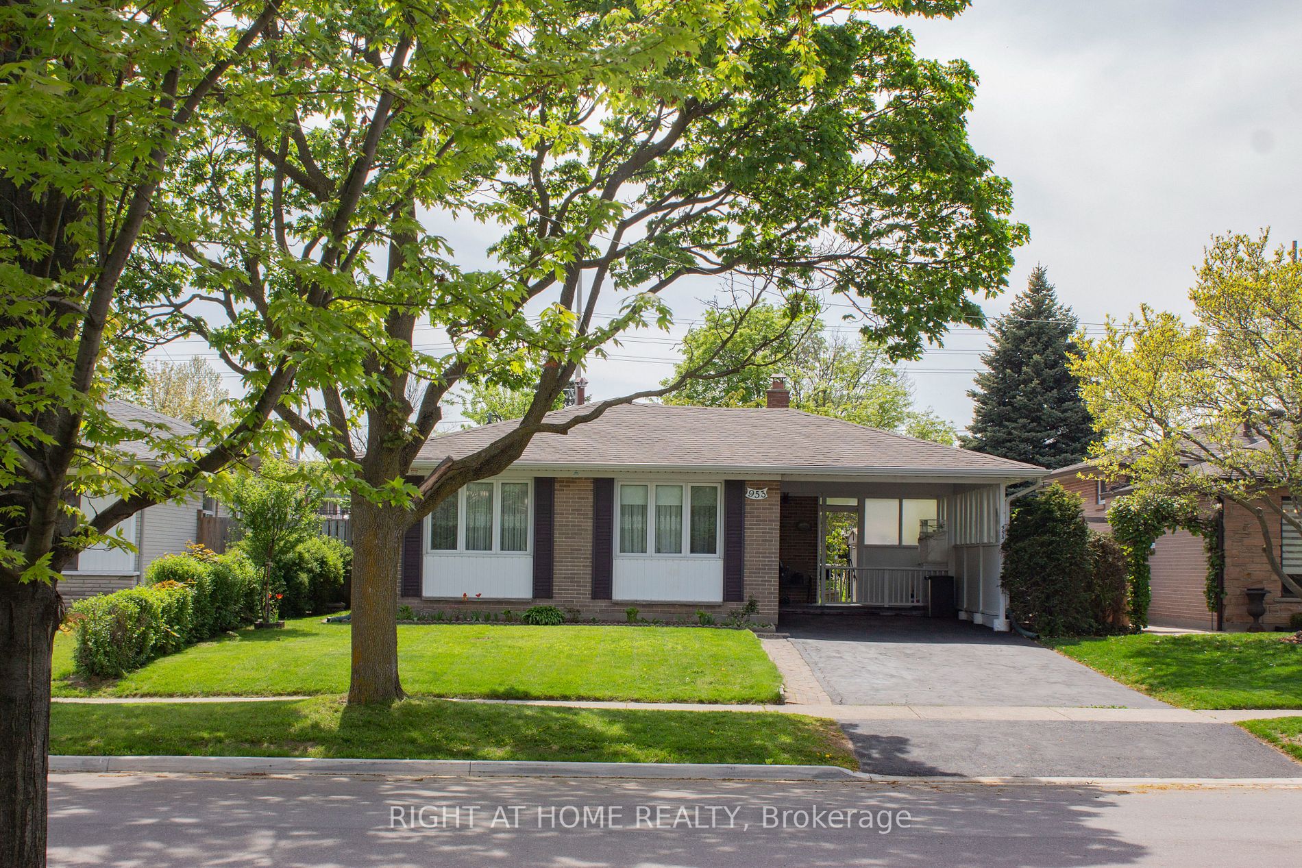 Listing W5997556 - Large Photo # 2