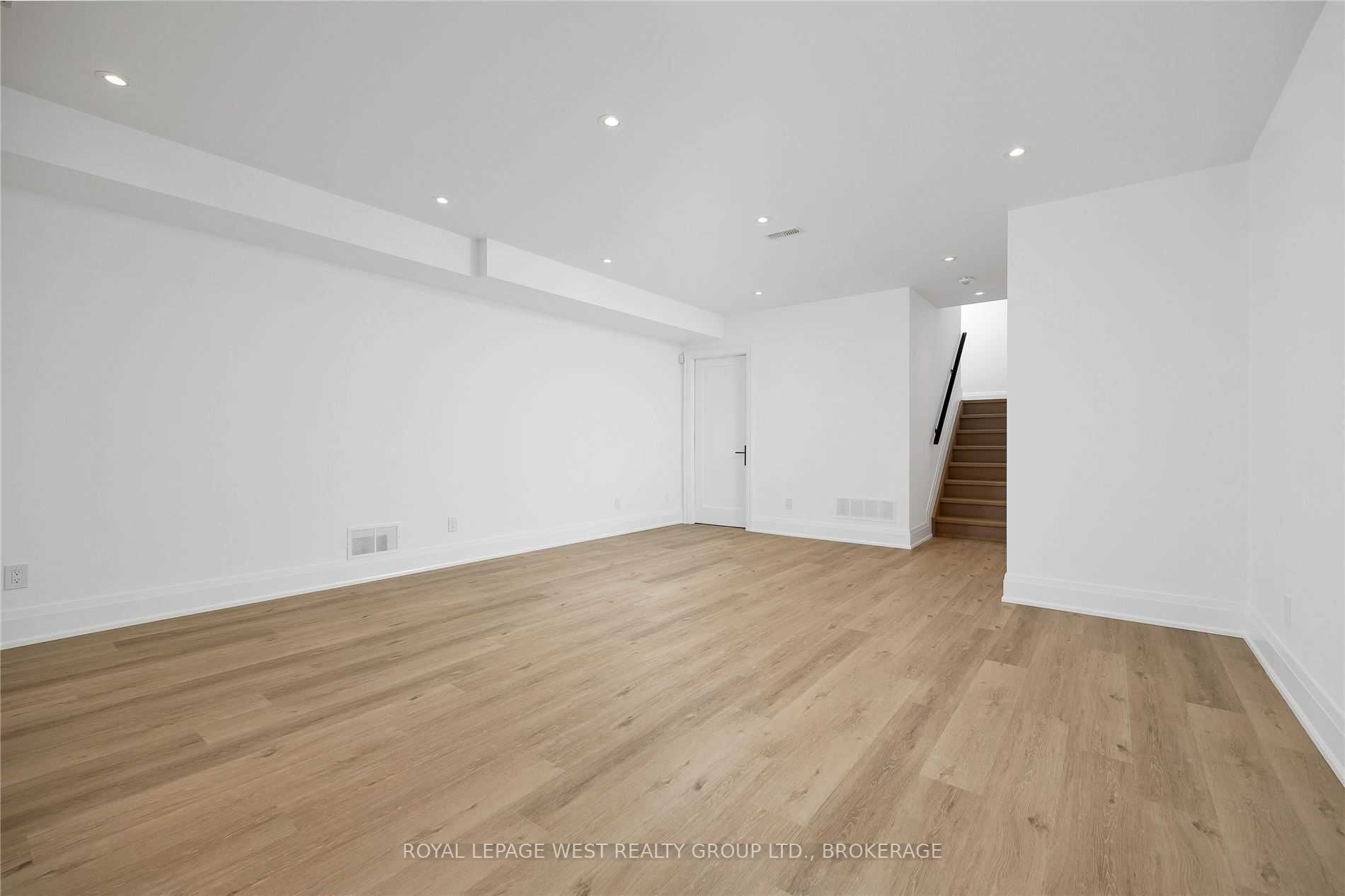 Listing W5997815 - Large Photo # 28