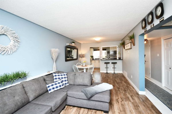 900 Central Park Dr W, Brampton