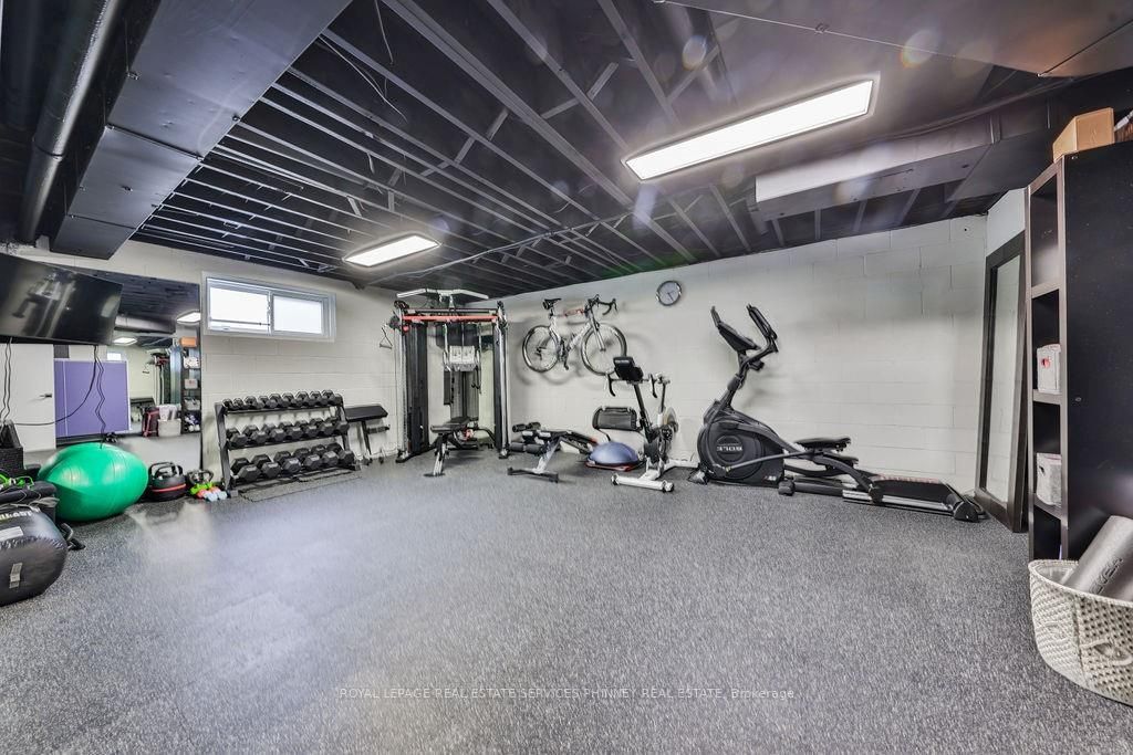 2204 Shardawn Mews