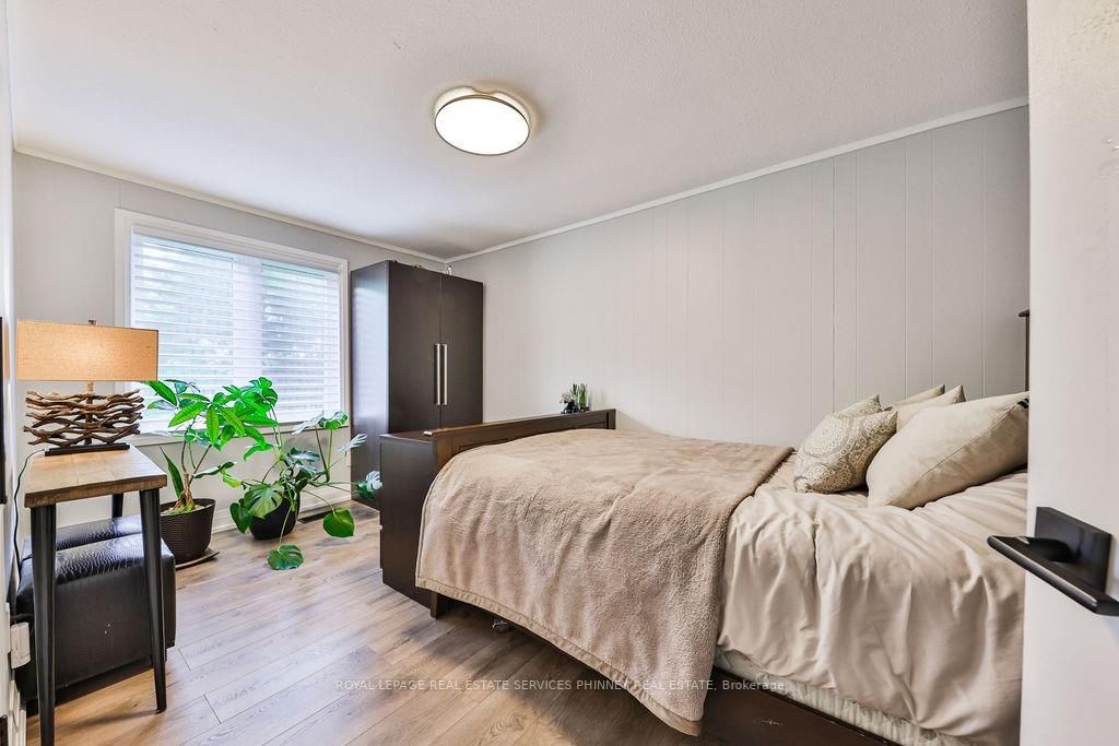 2204 Shardawn Mews