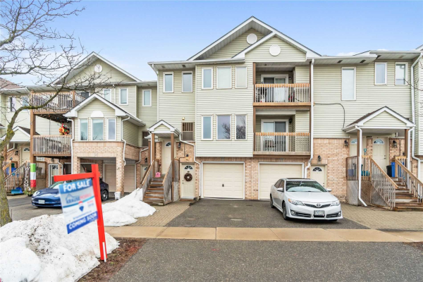 34 Stewart Maclaren Rd, Halton Hills