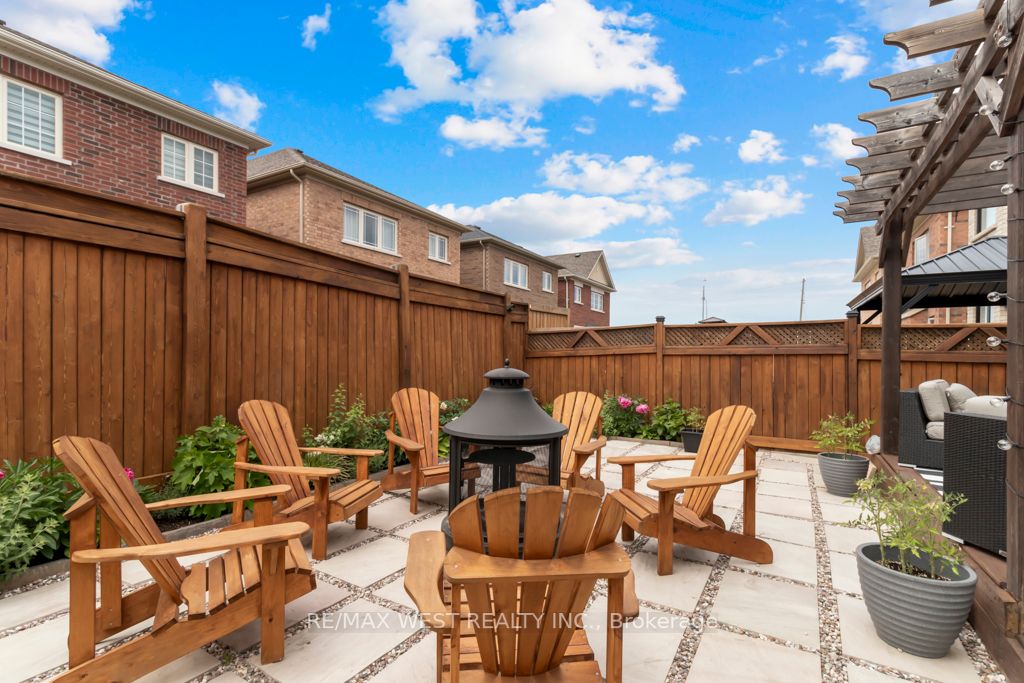 23 Humbershed Crescent