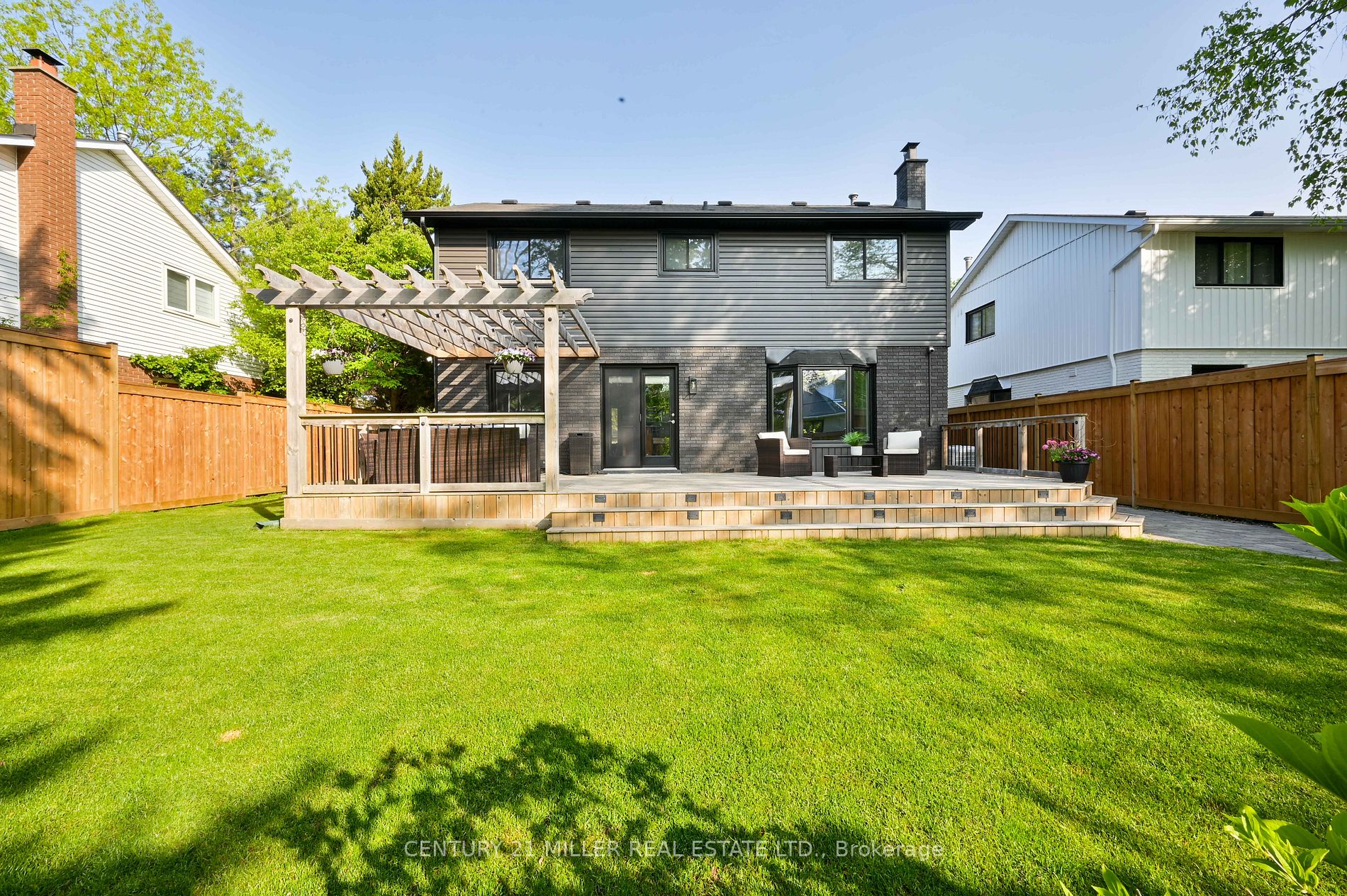 412 Swanson Crt