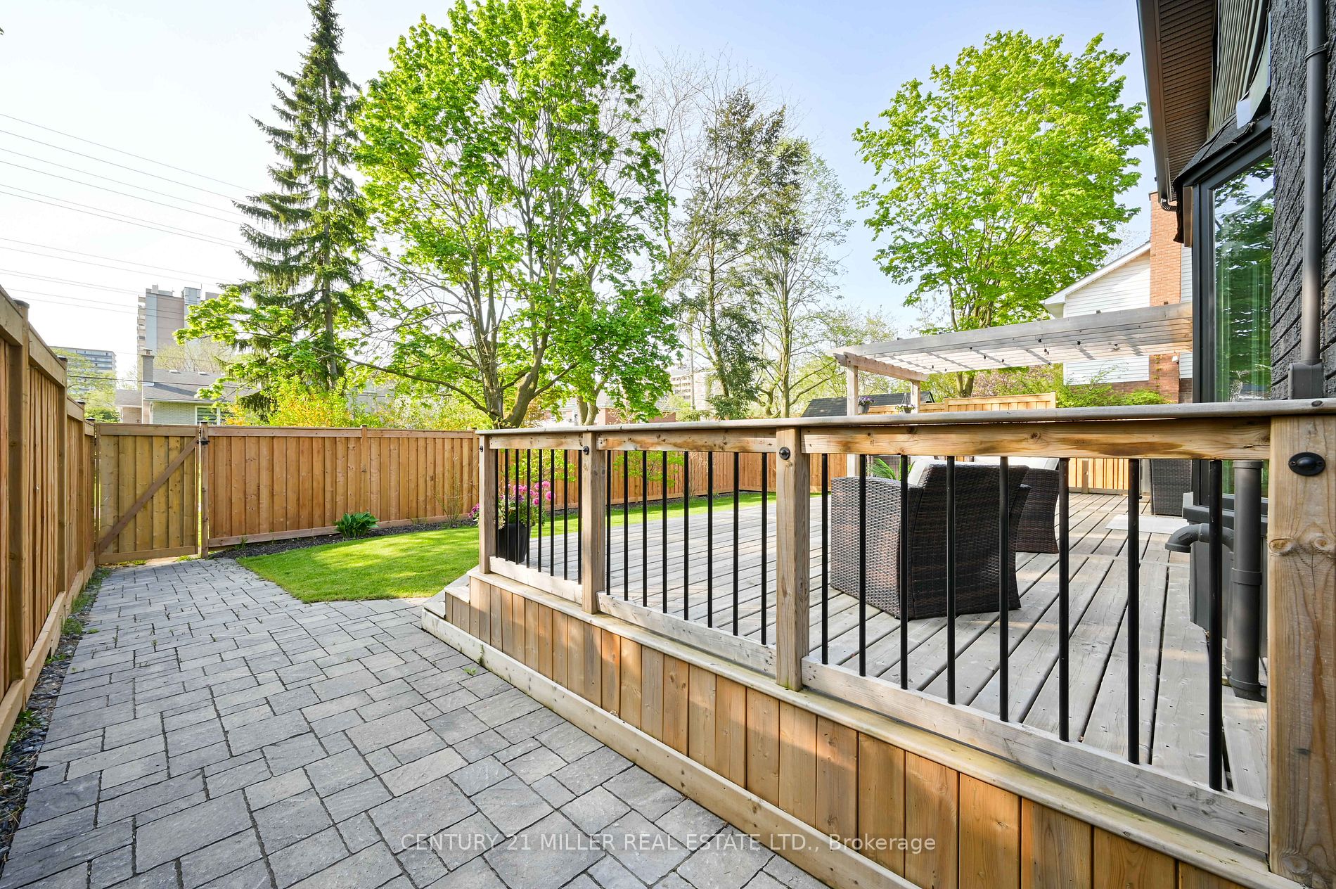412 Swanson Crt