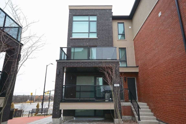 100 Dufay Rd, Brampton