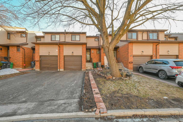 92 Carleton Pl, Brampton