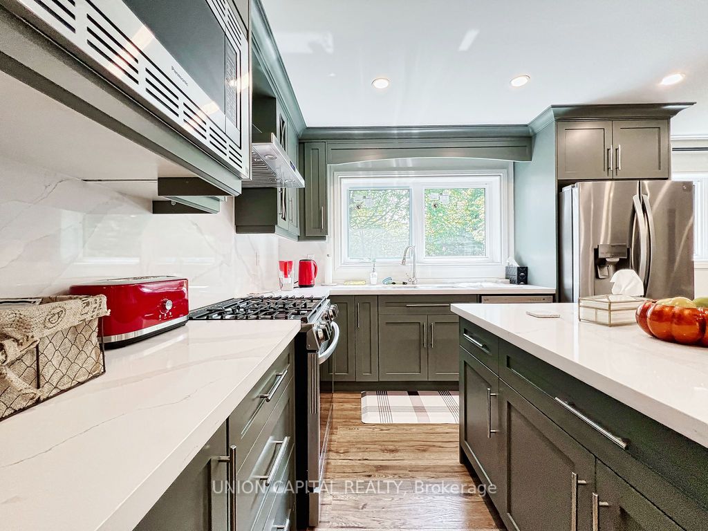 208 Glen Oak Dr