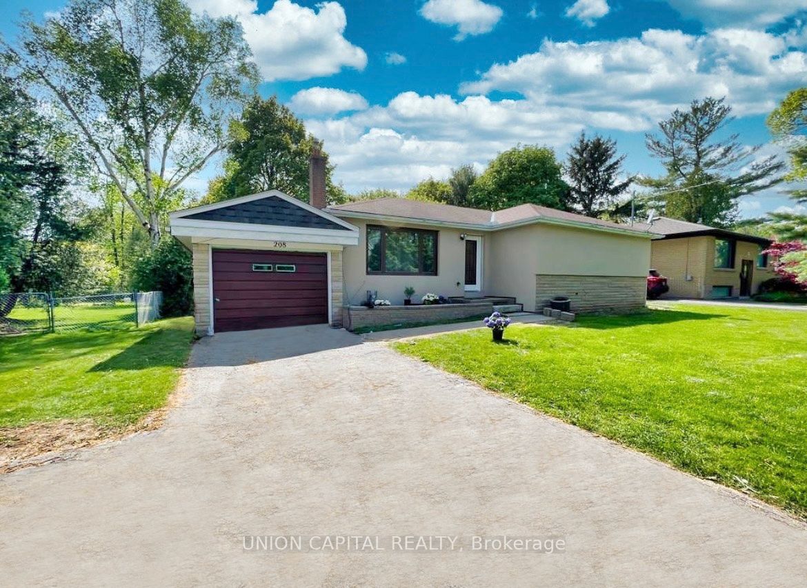 208 Glen Oak Dr