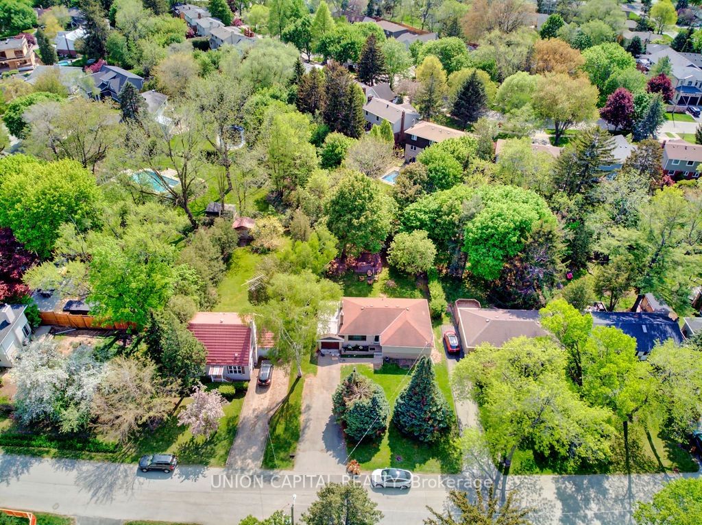 208 Glen Oak Dr
