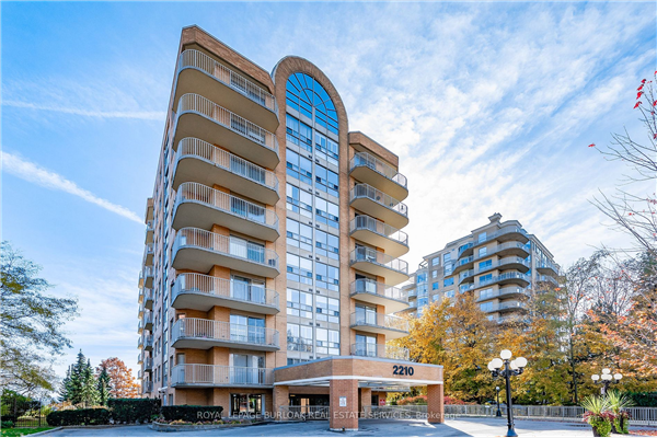 2210 Lakeshore Rd, Burlington