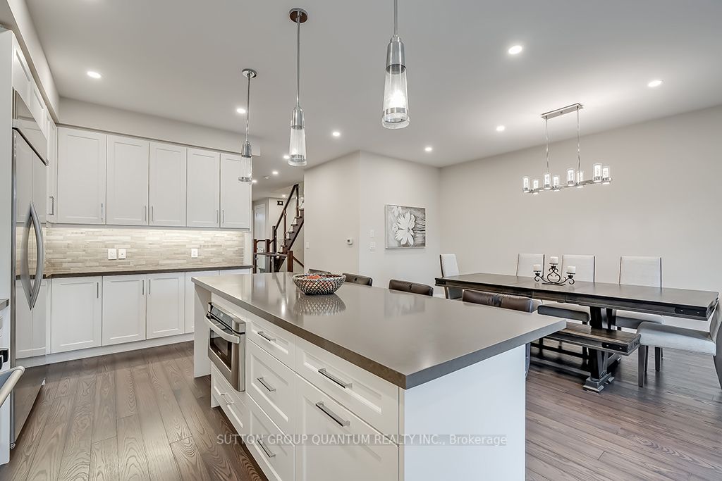5 Dartmouth Cres