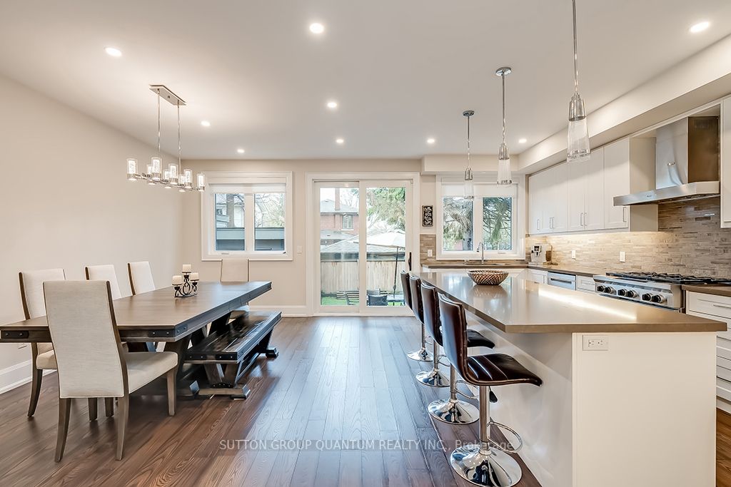 5 Dartmouth Cres