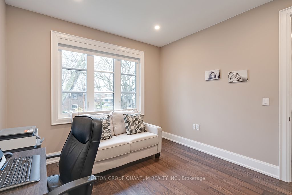 5 Dartmouth Cres