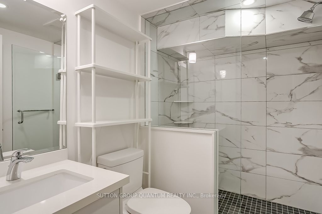 5 Dartmouth Cres