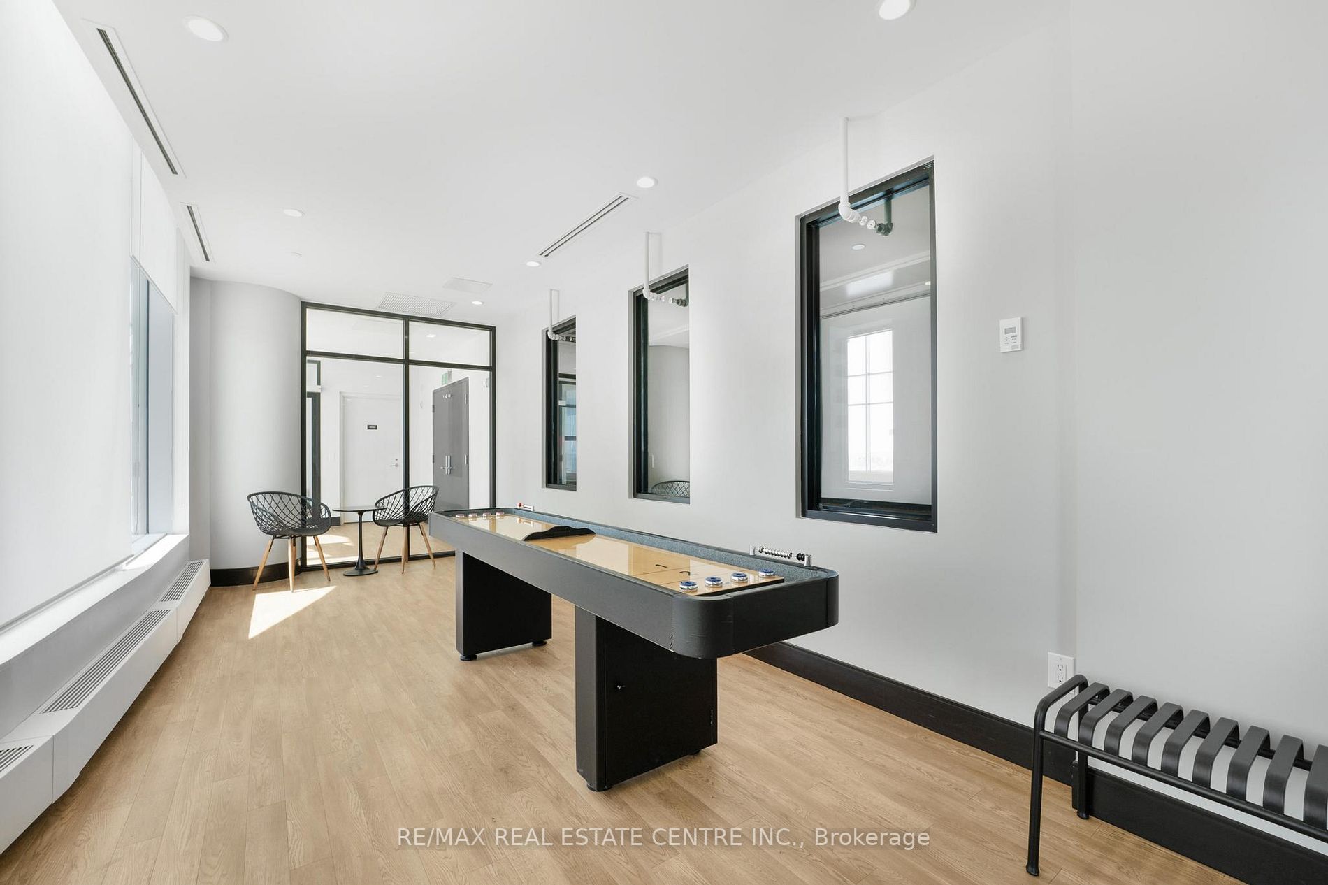 2520 Eglinton Ave W, #1813