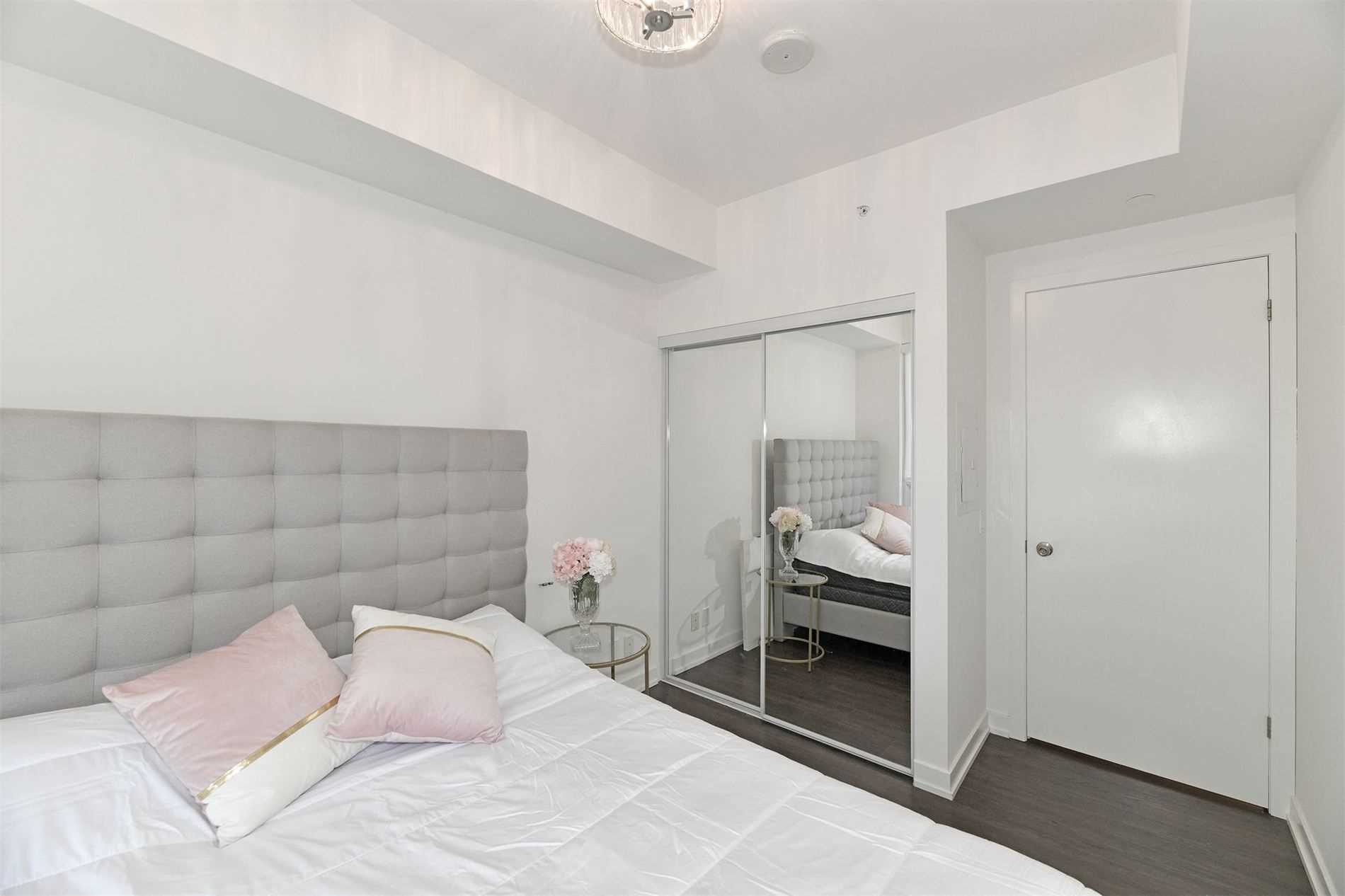 2212 Lake Shore Boulevard W, #506