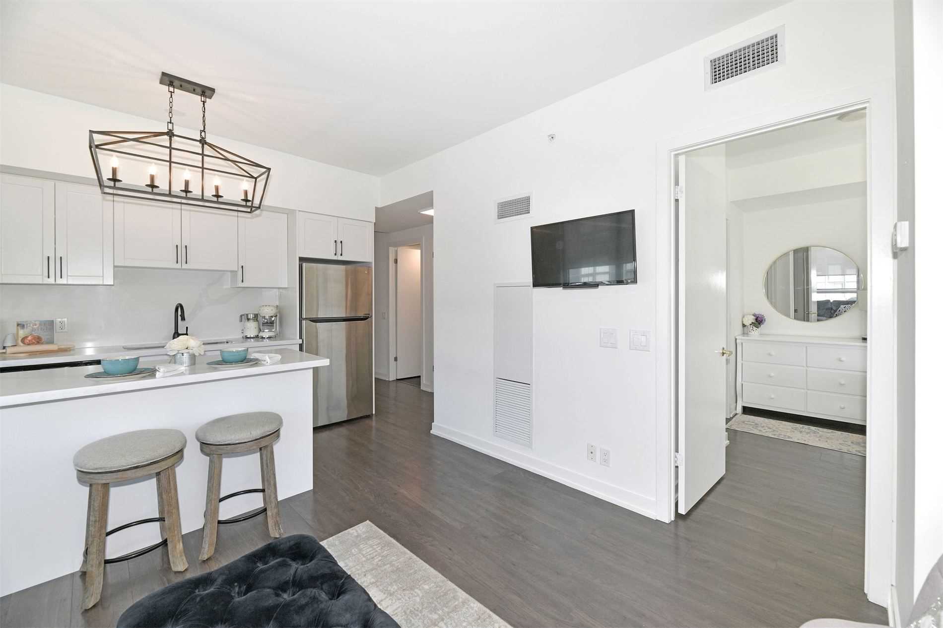 2212 Lake Shore Boulevard W, #506