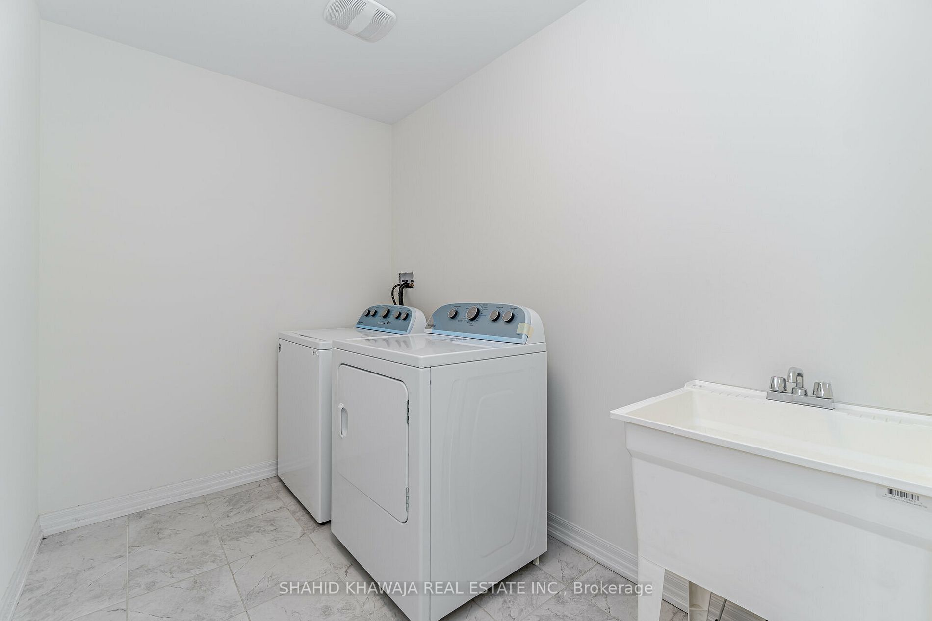3470 Vernon Powell Drive W