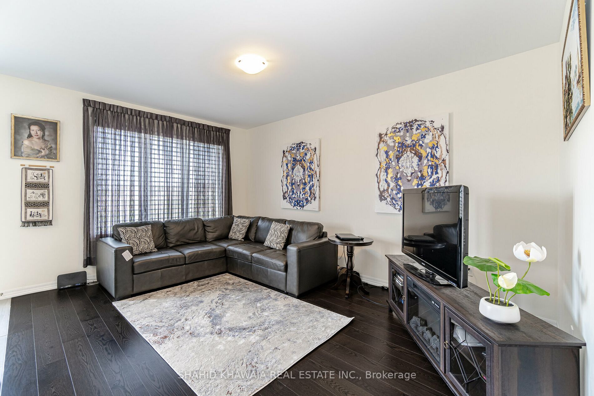 3470 Vernon Powell Drive W