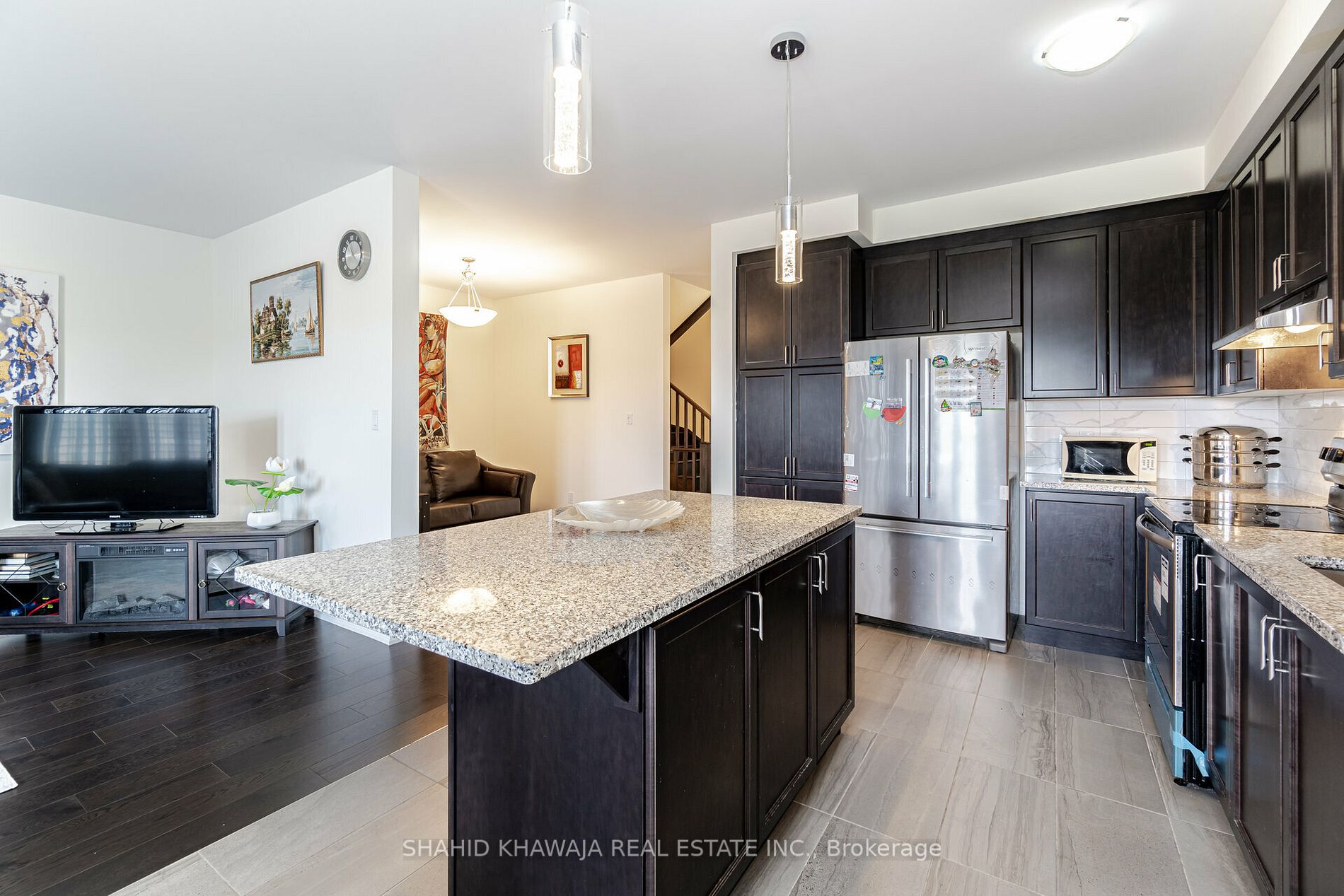 3470 Vernon Powell Drive W
