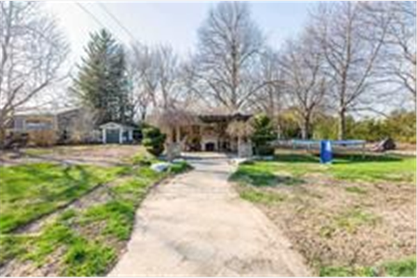 2538 Bovaird Dr W, Brampton