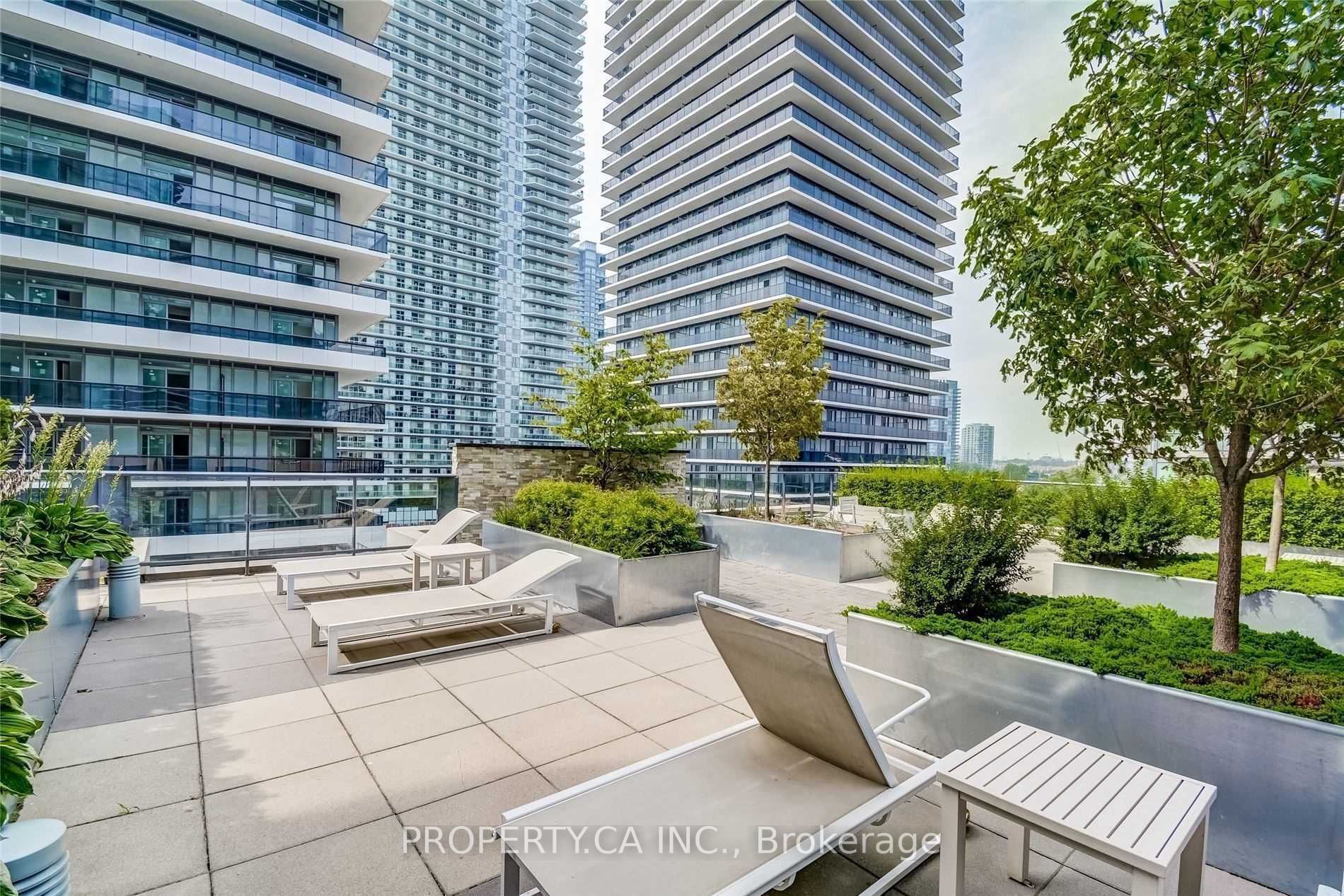 59 Annie Craig Drive, #2607