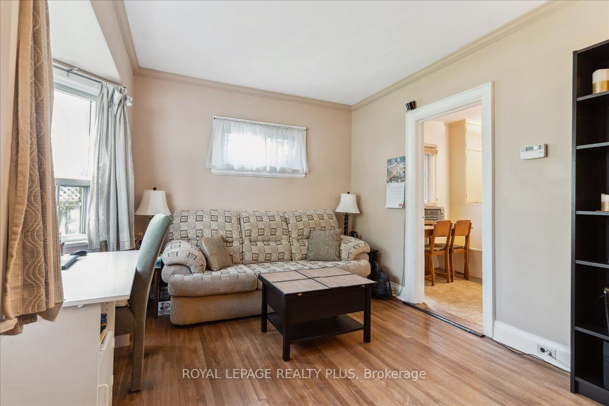 Listing W6000156 - Large Photo # 5