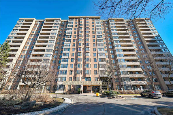 5 Lisa St, Brampton