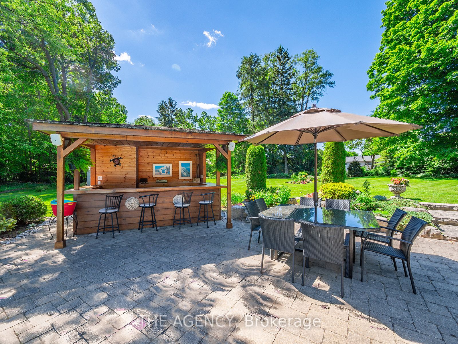 258 Westwood Dr