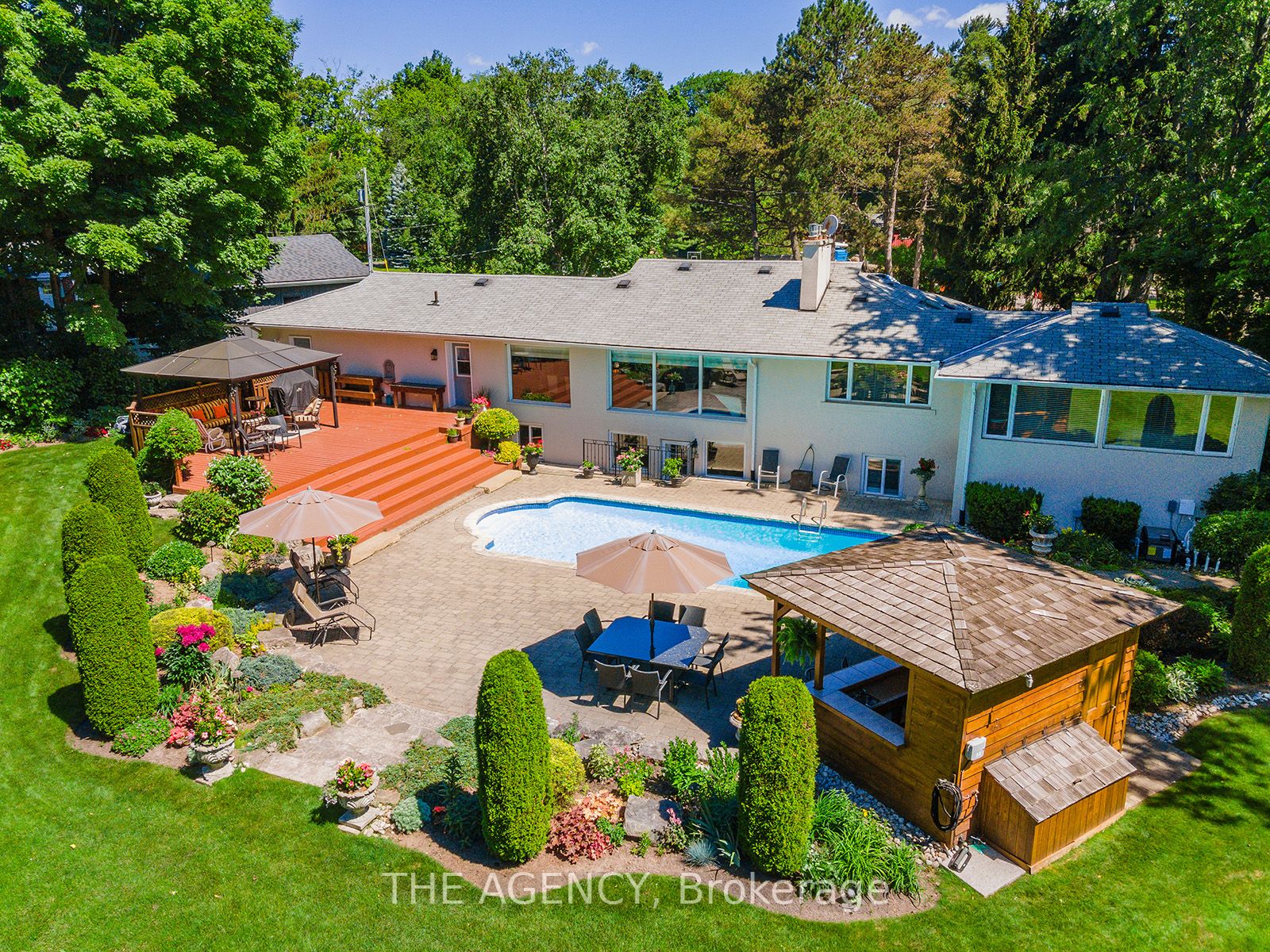 258 Westwood Dr