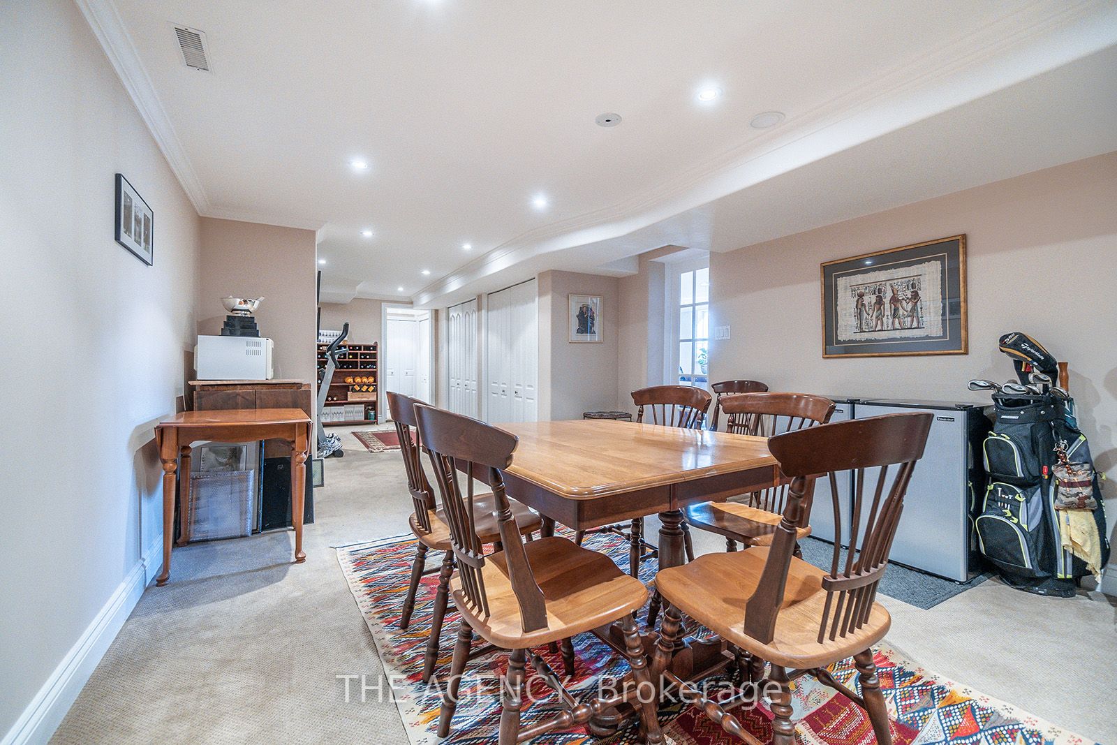 258 Westwood Dr