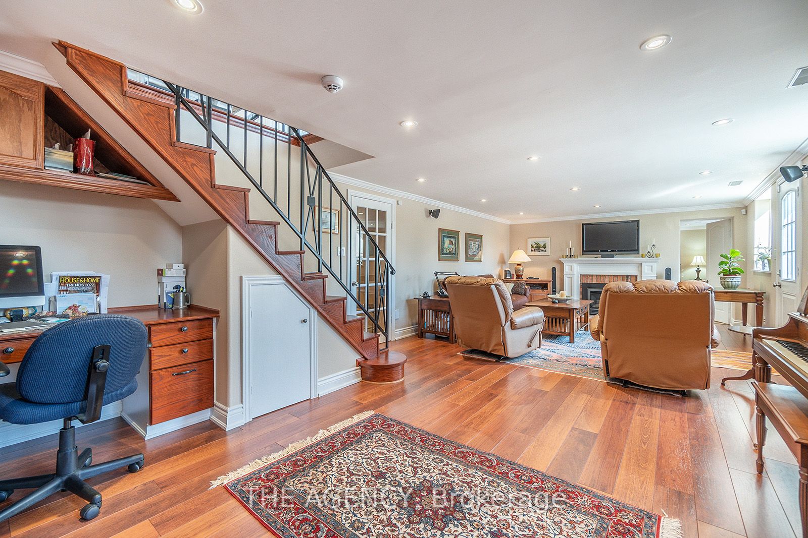258 Westwood Dr