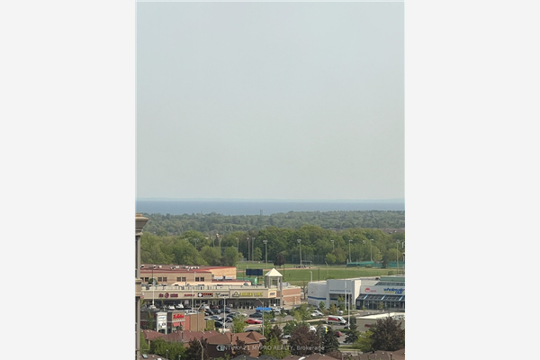 3888 Duke Of York Blvd, Mississauga
