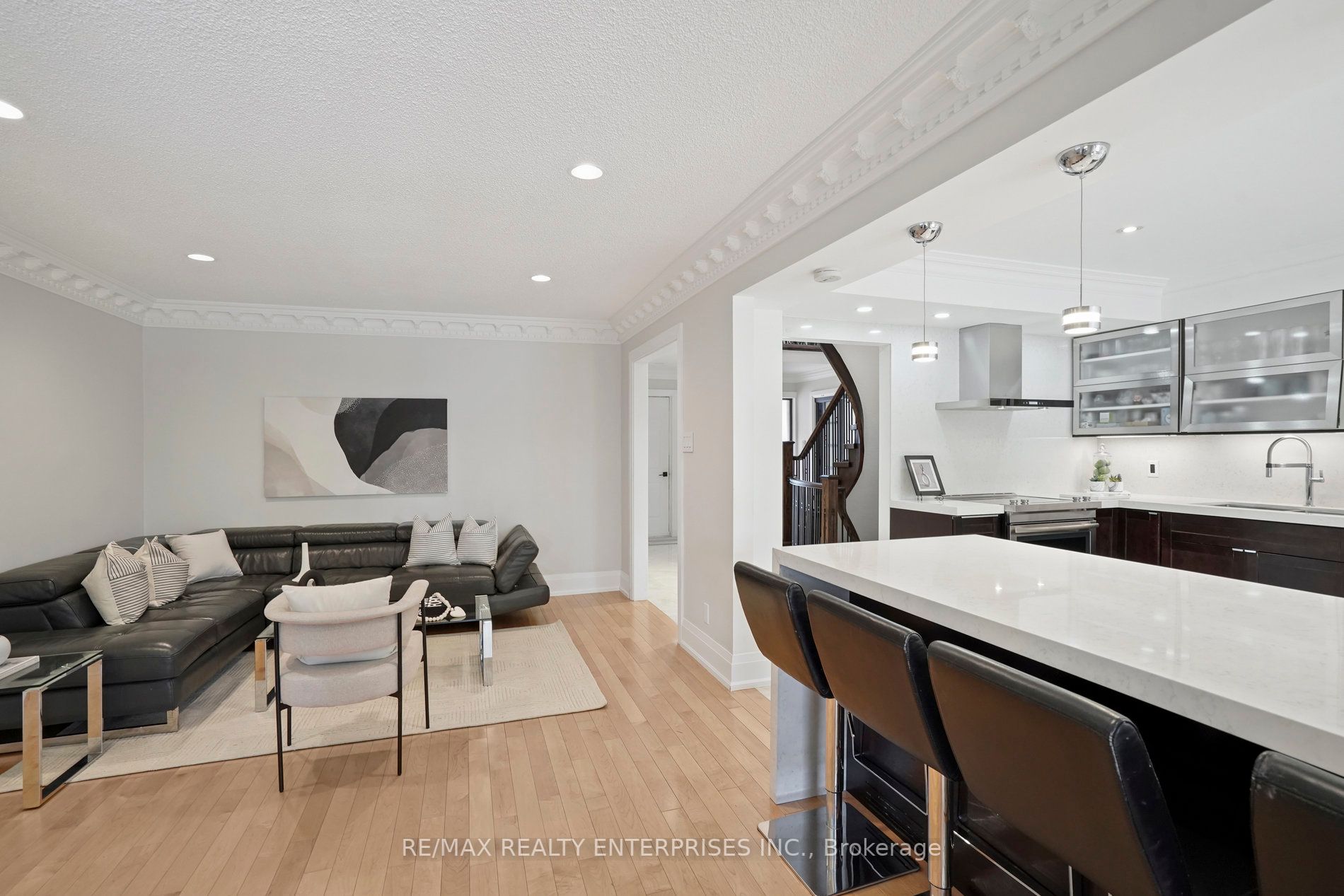 1414 Cawthra Rd