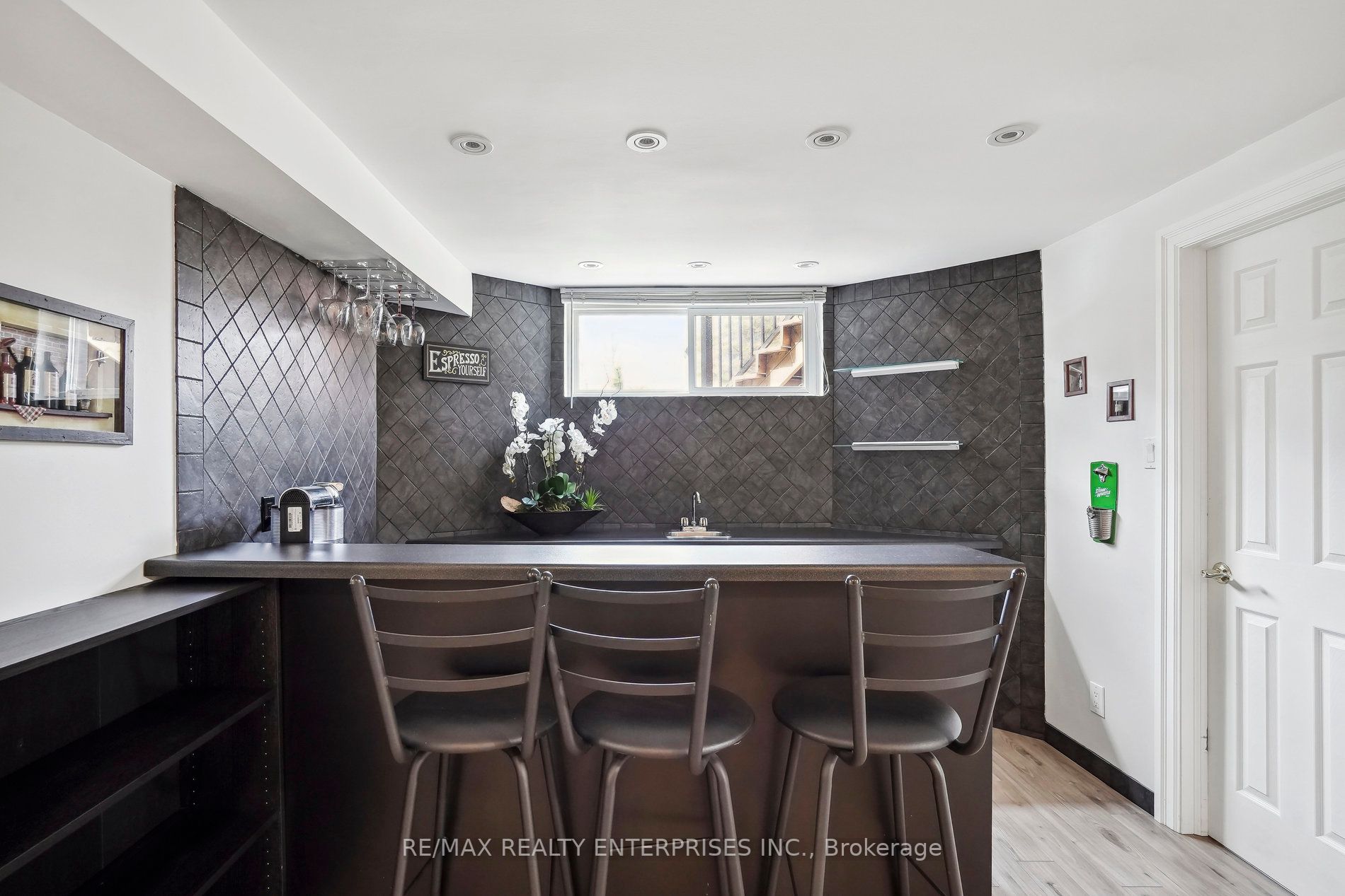 1414 Cawthra Rd