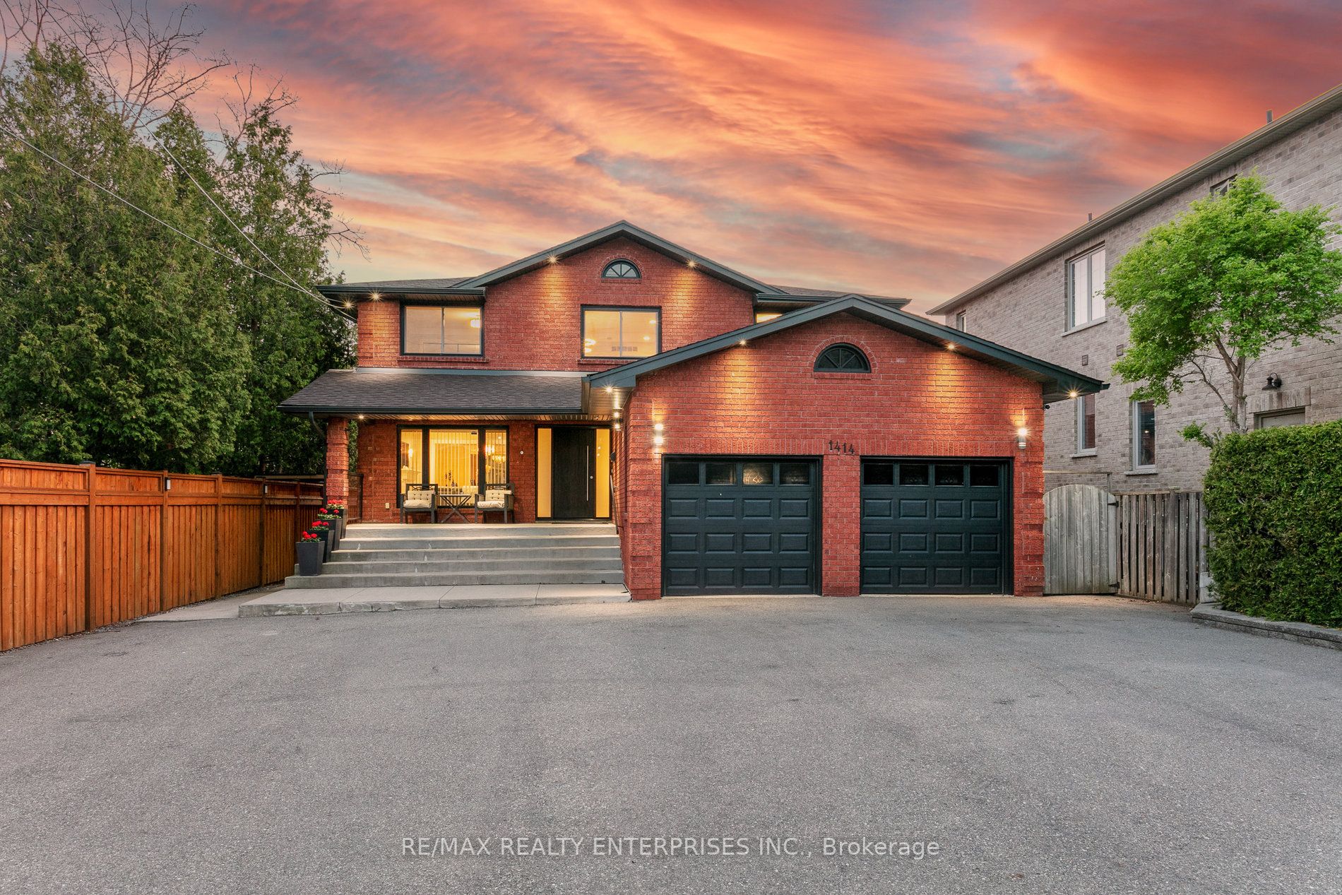 1414 Cawthra Rd
