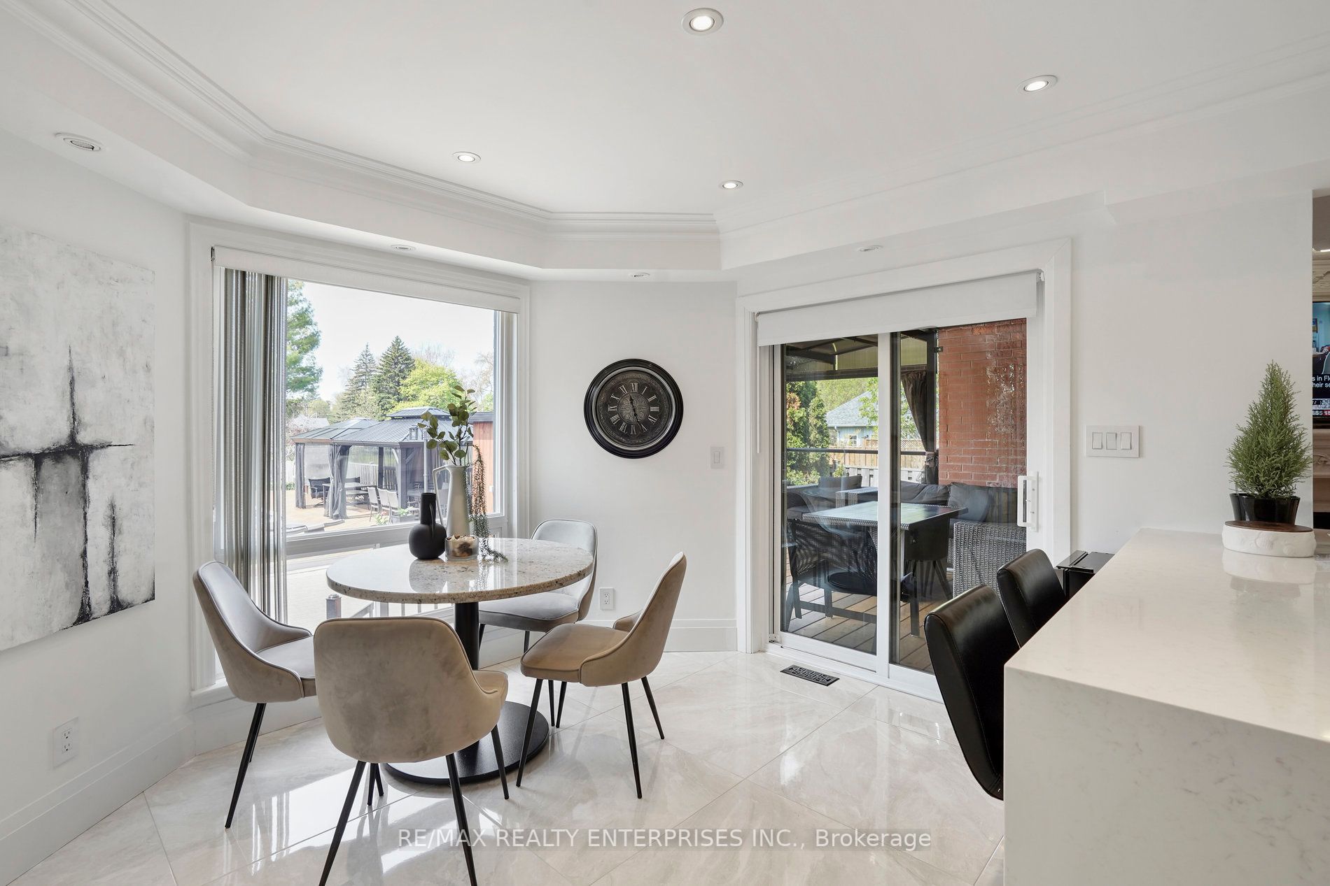 1414 Cawthra Rd