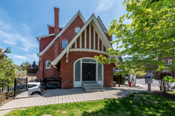 200 Annette St, Toronto